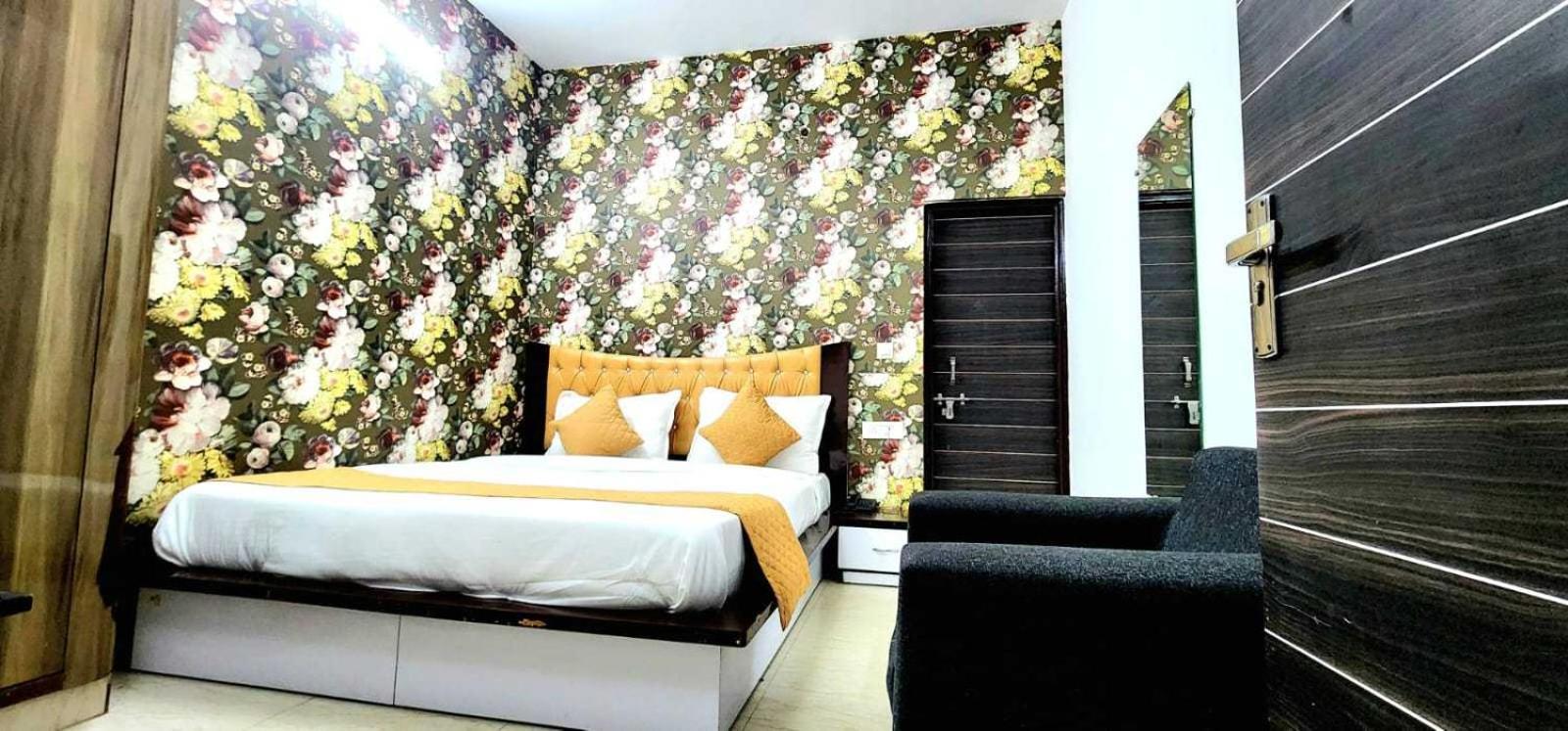 Hotel O Cloud Nuova Delhi Esterno foto